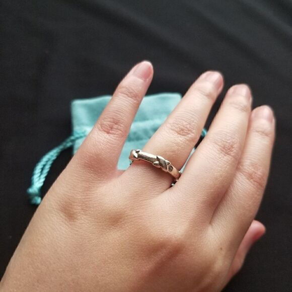 Tiffany & Co. Silver Kiss Ring - Picture 2 of 7